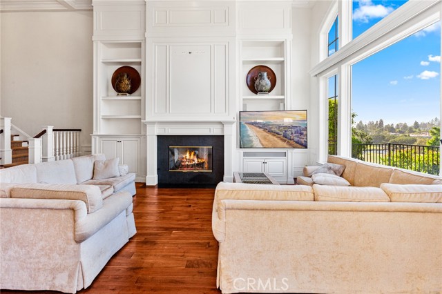 Detail Gallery Image 1 of 65 For 8 Rue Verte, Newport Beach,  CA 92660 - 3 Beds | 3/1 Baths