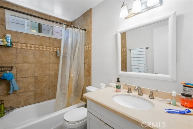 Detail Gallery Image 17 of 27 For 700 W Walnut Ave #17,  Orange,  CA 92868 - 2 Beds | 1 Baths