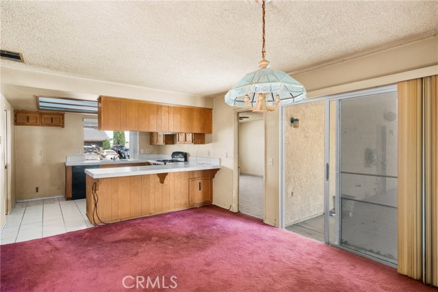 5914 Ocasa Drive, Jurupa Valley CA: https://media.crmls.org/medias/ee96bb52-b36a-410c-b8bc-2ca7acb1ea21.jpg