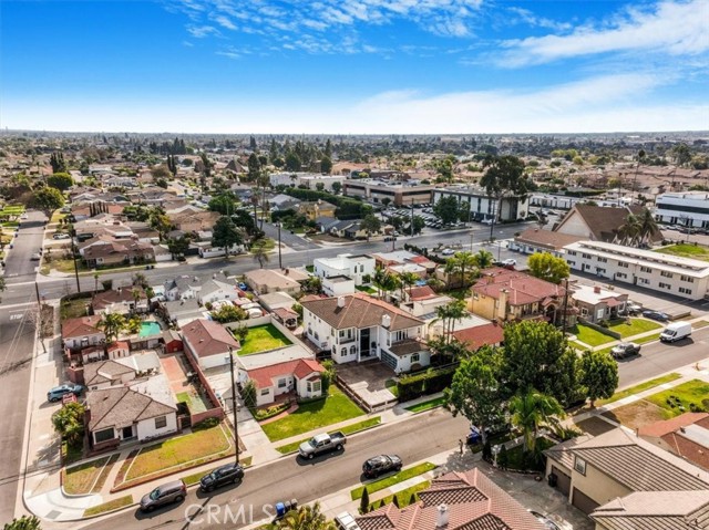 10014 La Reina Avenue, Downey, California 90240, 5 Bedrooms Bedrooms, ,5 BathroomsBathrooms,Single Family Residence,For Sale,La Reina,DW25006841