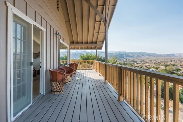Detail Gallery Image 2 of 39 For 5637 Minna Gombell Ln, Pioneertown,  CA 92268 - 2 Beds | 2 Baths
