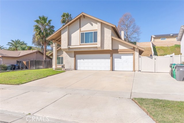 Detail Gallery Image 6 of 47 For 974 Nottingham, Corona,  CA 92880 - 4 Beds | 2/1 Baths