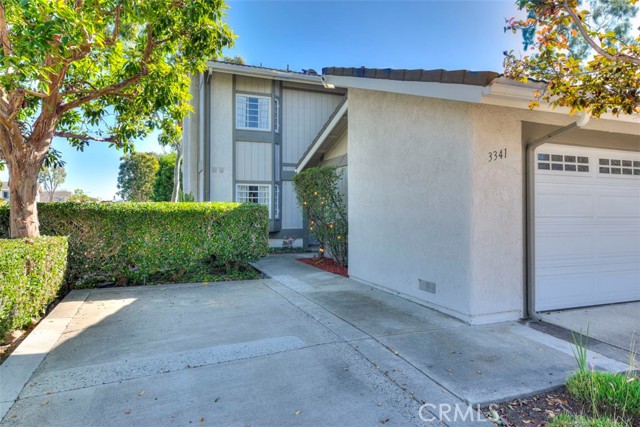 3341 Calle La Veta, San Clemente CA: https://media.crmls.org/medias/ee97d856-3f15-4c85-af17-2cd79b2a3391.jpg