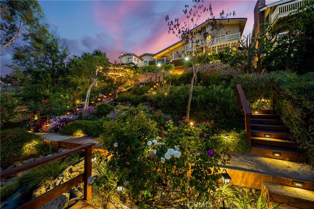 Ee992093 5f60 4427 A32e 670f3d2977c0