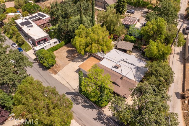 5893 Oak Knolls Road, Simi Valley CA: https://media.crmls.org/medias/ee993bc6-46f2-4e88-9762-ef34f5caf469.jpg