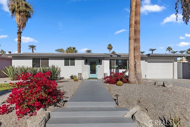 Detail Gallery Image 3 of 48 For 70170 Sun Valley Dr, Rancho Mirage,  CA 92270 - 2 Beds | 2 Baths