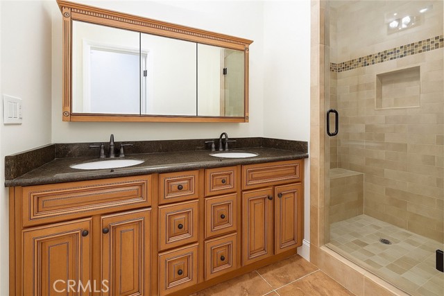 7101 Fallbrook Avenue, West Hills CA: https://media.crmls.org/medias/ee9b2033-93a3-4fb6-b9af-5ce1e9c450ec.jpg