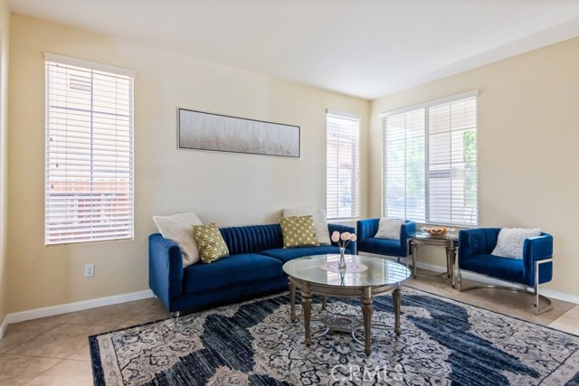 Detail Gallery Image 8 of 27 For 25374 Ridgemoor Rd, Menifee,  CA 92586 - 5 Beds | 3 Baths