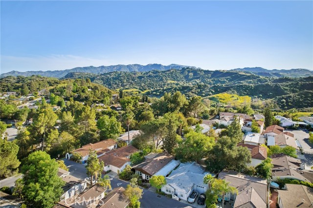 Detail Gallery Image 48 of 61 For 1165 Cherokee, Topanga,  CA 90290 - 3 Beds | 2 Baths