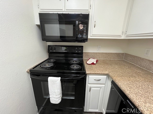 68460 Kings Road, Cathedral City CA: https://media.crmls.org/medias/ee9c464e-2bfb-4b64-8208-e236244420ad.jpg