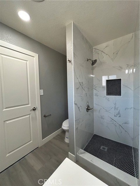 Detail Gallery Image 14 of 19 For 949 B St, Yuba City,  CA 95991 - 3 Beds | 2 Baths