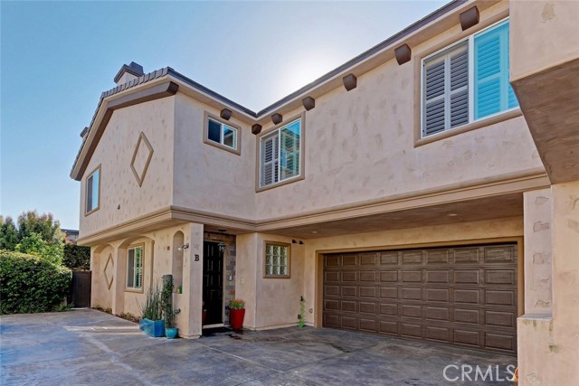 2002 Plant Avenue, Redondo Beach, California 90278, 5 Bedrooms Bedrooms, ,2 BathroomsBathrooms,Residential,Sold,Plant,SB17041609