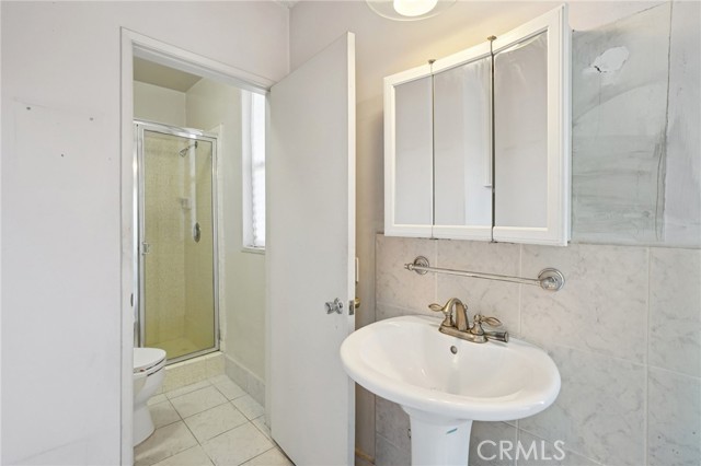 Detail Gallery Image 28 of 44 For 2305 Silver Ridge Ave, Los Angeles,  CA 90039 - 6 Beds | 6 Baths