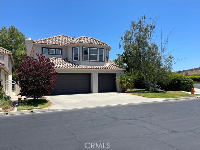28 Lawnridge, Rancho Santa Margarita CA: https://media.crmls.org/medias/ee9ec016-615c-4899-8a7d-ca6f436bf82d.jpg