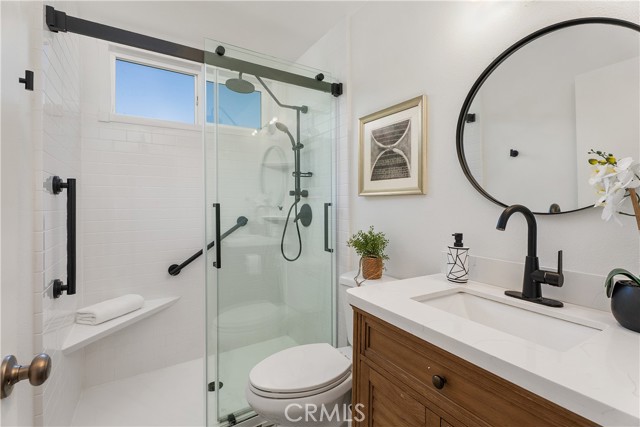 Detail Gallery Image 15 of 41 For 24692 Tabuenca, Mission Viejo,  CA 92692 - 4 Beds | 3 Baths