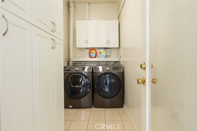 1417 Monterey Avenue, Monrovia CA: https://media.crmls.org/medias/ee9f311b-2ec2-4373-a70f-8032b779e333.jpg