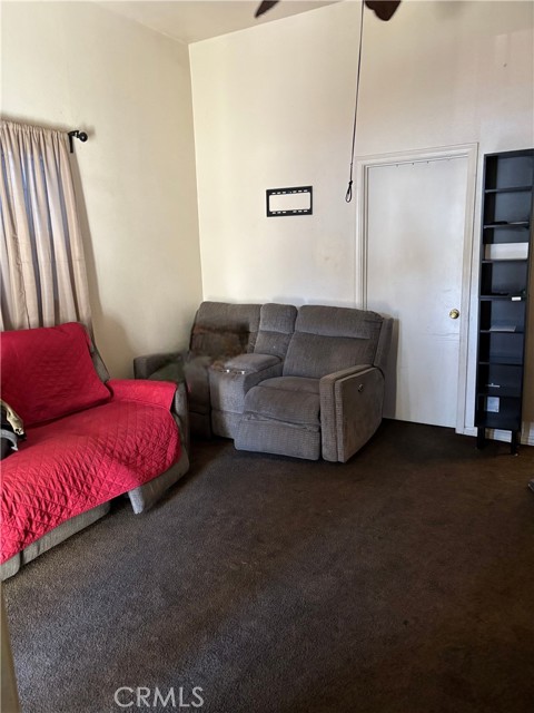 Detail Gallery Image 3 of 5 For 731 Campbell St, Oakland,  CA 94607 - 2 Beds | 1 Baths