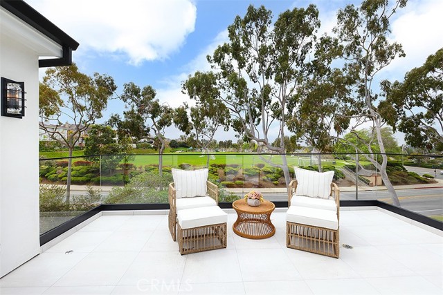 2207 Port Harwick Place, Newport Beach, CA 92660 Listing Photo  14