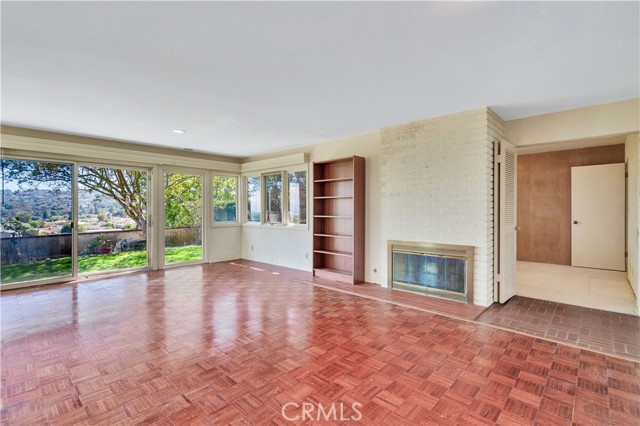 5118 Willow Wood Road, Rolling Hills Estates CA: https://media.crmls.org/medias/eea000f2-3317-4a74-b6cb-7d296b25734e.jpg