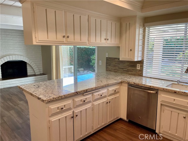 1327 N Stanford Avenue, Upland CA: https://media.crmls.org/medias/eea0f170-247f-435e-aaab-6eb7f18b34be.jpg