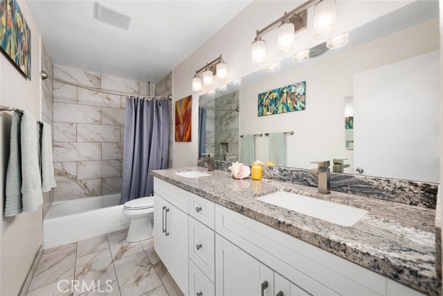Detail Gallery Image 14 of 23 For 1604 E 2nd 1a,  Long Beach,  CA 90802 - 2 Beds | 2 Baths