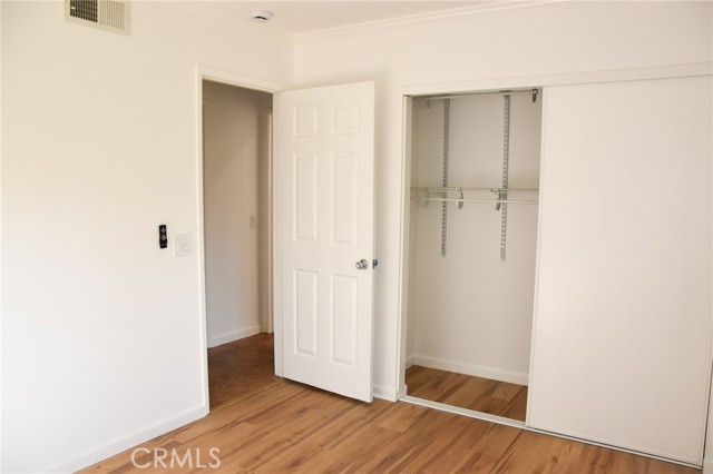 3340 E Collins Avenue, Orange CA: https://media.crmls.org/medias/eea18ee5-61ca-440c-8e91-9d6f2751954f.jpg