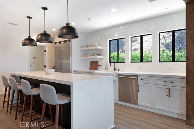 Detail Gallery Image 21 of 46 For 11039 Wrightwood Pl, Studio City,  CA 91604 - 3 Beds | 3 Baths