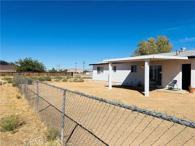 Detail Gallery Image 15 of 21 For 10852 Navajo Rd, Apple Valley,  CA 92308 - 3 Beds | 2 Baths