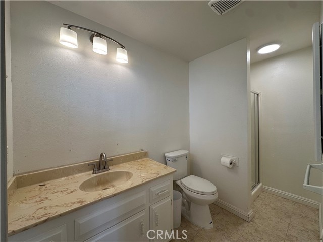 408 8th Street, Huntington Beach CA: https://media.crmls.org/medias/eea2f407-c5d0-463f-94fd-5cba275b6606.jpg