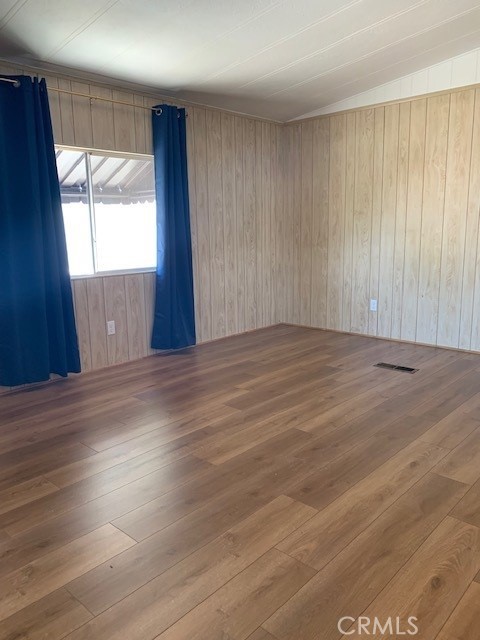 6545 wilbur Avenue, 23 photo 7