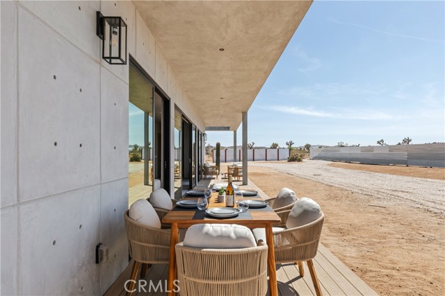 60632 Granville Road, Joshua Tree CA: https://media.crmls.org/medias/eea35c38-046c-42ae-8f9d-f98f01e97f32.jpg