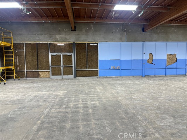 15095 7th Street, Victorville, California 92395, ,Commercial Sale,For Sale,15095 7th Street,CRIV24044327