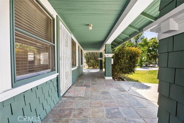 Detail Gallery Image 4 of 33 For 210 Oleander, Bakersfield,  CA 93304 - 3 Beds | 1 Baths