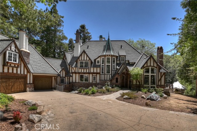 29223 Pigeon Hawk Lane, Lake Arrowhead CA: https://media.crmls.org/medias/eea661e8-8d51-4b94-af69-2dcacc4699b0.jpg
