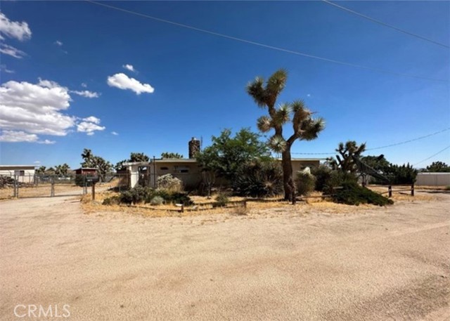 Detail Gallery Image 1 of 7 For 57307 Patree Dr, Yucca Valley,  CA 92284 - 2 Beds | 1 Baths