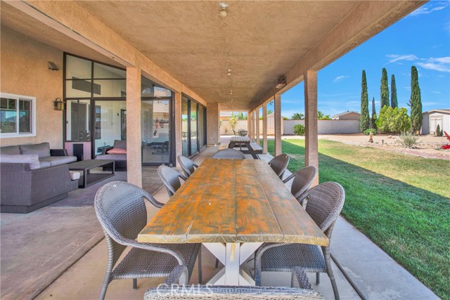 12450 Indian River Drive, Apple Valley CA: https://media.crmls.org/medias/eea72ce4-c1c9-49b4-8ef2-49976b06ab60.jpg