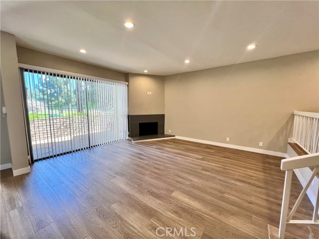 Detail Gallery Image 10 of 34 For 21730 Marylee St #27,  Woodland Hills,  CA 91367 - 3 Beds | 2/1 Baths
