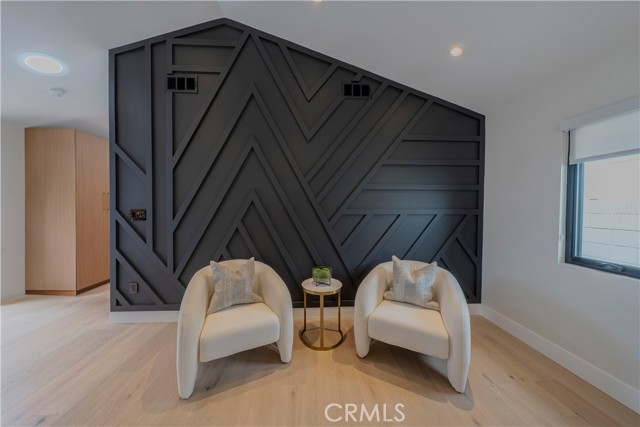 9141 Aloha Drive, Huntington Beach CA: https://media.crmls.org/medias/eea7bdcc-8202-4853-8dd1-8da3aea893a1.jpg