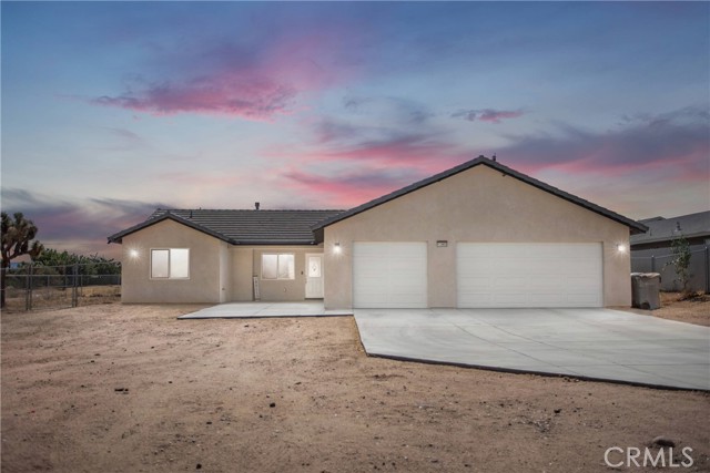 13985 Smoke Tree St, Hesperia, CA 92345