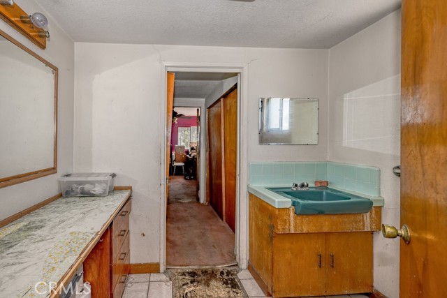 Detail Gallery Image 18 of 31 For 4715 Frieda Dr, Los Angeles,  CA 90065 - 3 Beds | 3 Baths