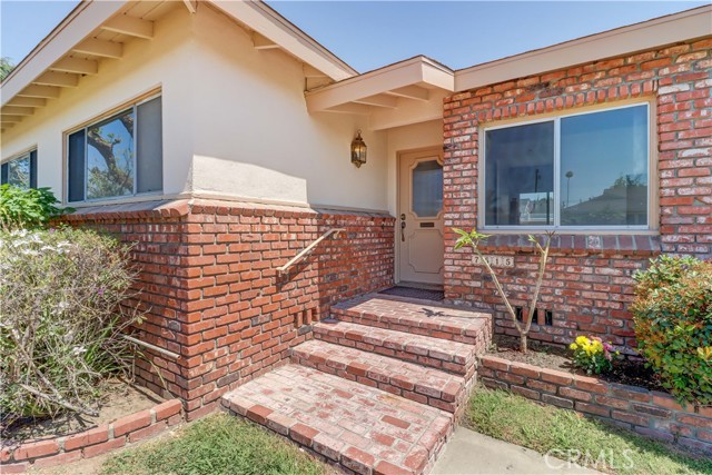 Detail Gallery Image 5 of 63 For 7515 Glencliff Dr, Downey,  CA 90240 - 4 Beds | 2/1 Baths