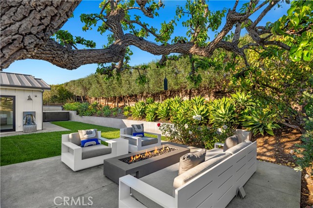 Detail Gallery Image 33 of 39 For 4000 Topside Ln, Corona Del Mar,  CA 92625 - 4 Beds | 2/1 Baths