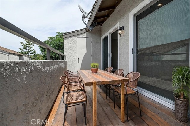 21981 Rimhurst Drive, Lake Forest CA: https://media.crmls.org/medias/eeaa607a-13c8-4f2b-b585-448599d119d5.jpg