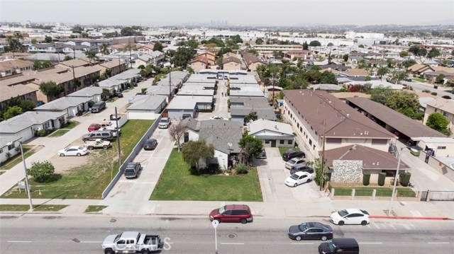 819 S Greenwood Avenue Montebello, California Great investment opportunity to purchase a bungalow style single story 17 unit multi family apartment building situated on a huge 40,740 SF lot. Prime Montebello Area. Close to transportation, bus and metro link. NO vacancies, no unpaid rents, 100% occupied, plenty of parking spaces and garages. 9 buildings, great unit mix, one house 3 bedrooms/2 baths, one car garage and one parking space, 13 units 2 bedrooms/1 bath each with an attached one car garage and one parking space, and 3 units 1 bedroom/ 1 bath with one parking space. Each unit has it's own yard, common area laundry facility and an on site manager. Marketable rent, high cap, low maintenance, easy to manage, and separate utility meters. Also an excellent investment and development opportunity for a 1031 exchange Buyer.