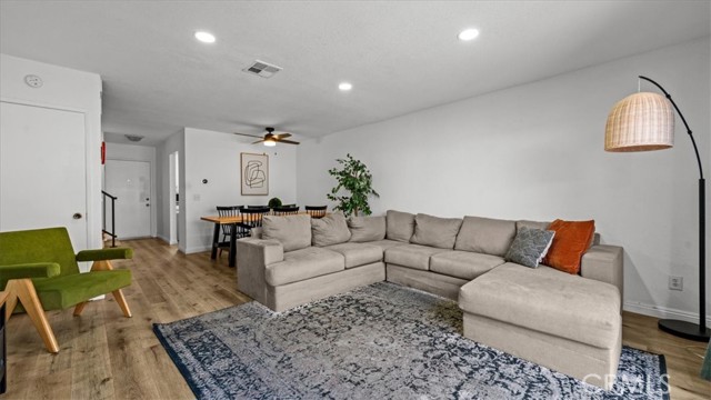 Detail Gallery Image 8 of 28 For 1706 S Mountain, Ontario,  CA 91762 - 2 Beds | 2/1 Baths