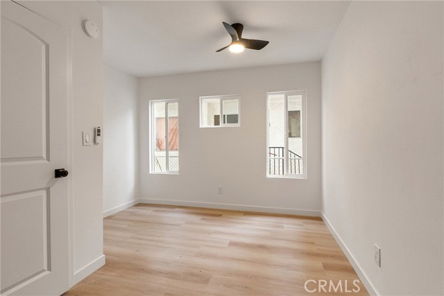1209 W 40th Place, Los Angeles CA: https://media.crmls.org/medias/eeab4579-776a-486a-8ee0-597c874cbfcd.jpg