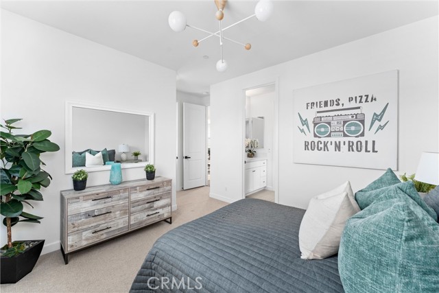 287 Barnes Road, Tustin CA: https://media.crmls.org/medias/eeaba7de-df51-4aeb-bb0a-93bd8dbcae8c.jpg