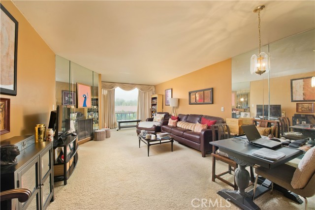 Detail Gallery Image 8 of 16 For 12720 Burbank Bld #207,  Valley Village,  CA 91607 - 1 Beds | 1 Baths