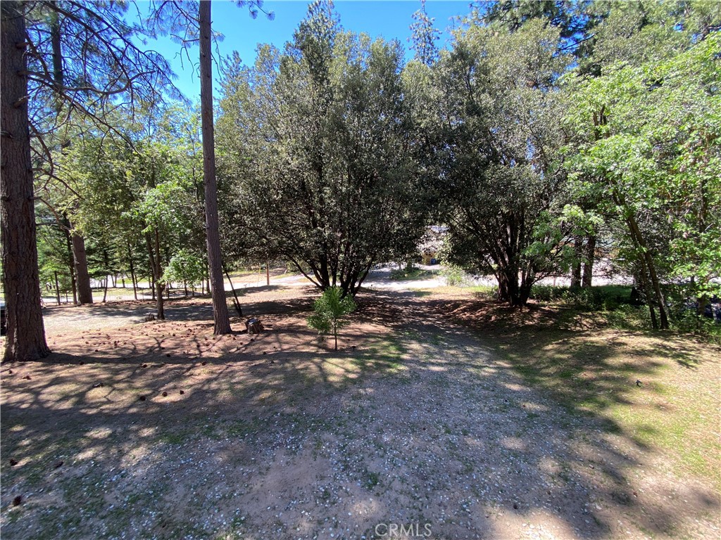 https://media.crmls.org/medias/eeace654-a0d4-4fb6-8ef1-30929a18b7d0.jpg?preset=X-Large