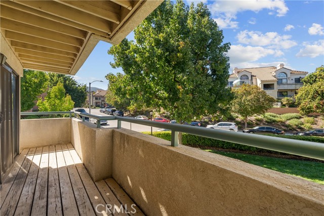 Detail Gallery Image 17 of 17 For 18117 Erik Court #413,  Canyon Country,  CA 91387 - 3 Beds | 2 Baths